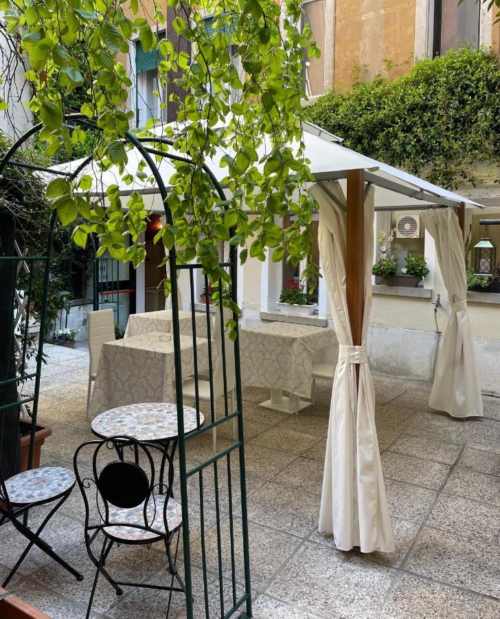 Hotel Apostoli Garden Veneţia Exterior foto